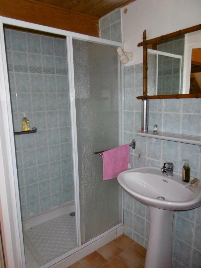 Le Val Leron Bed & Breakfast Valaurie Ngoại thất bức ảnh