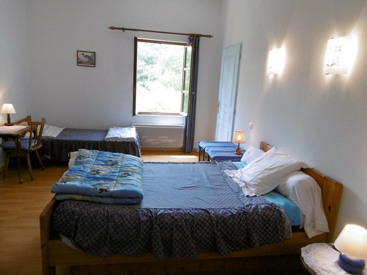 Le Val Leron Bed & Breakfast Valaurie Ngoại thất bức ảnh