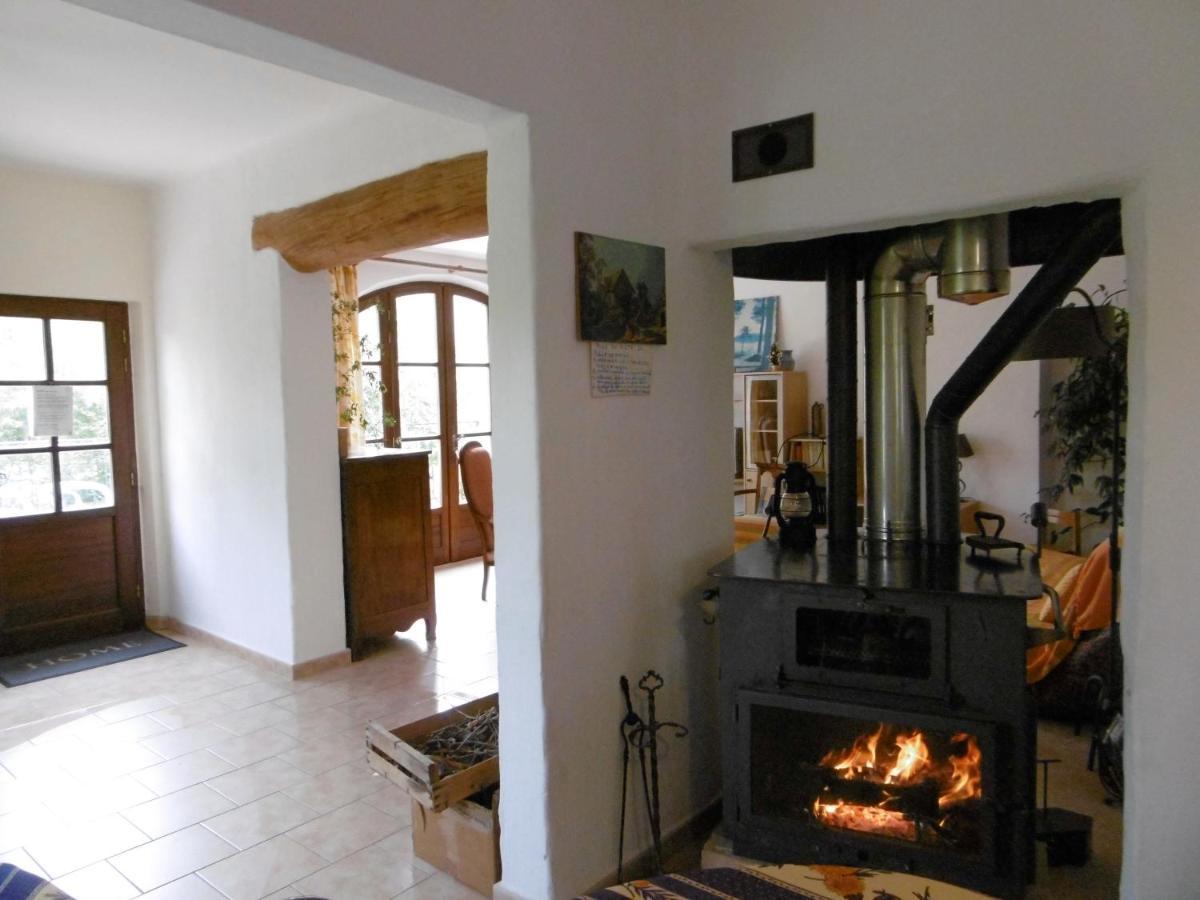 Le Val Leron Bed & Breakfast Valaurie Ngoại thất bức ảnh