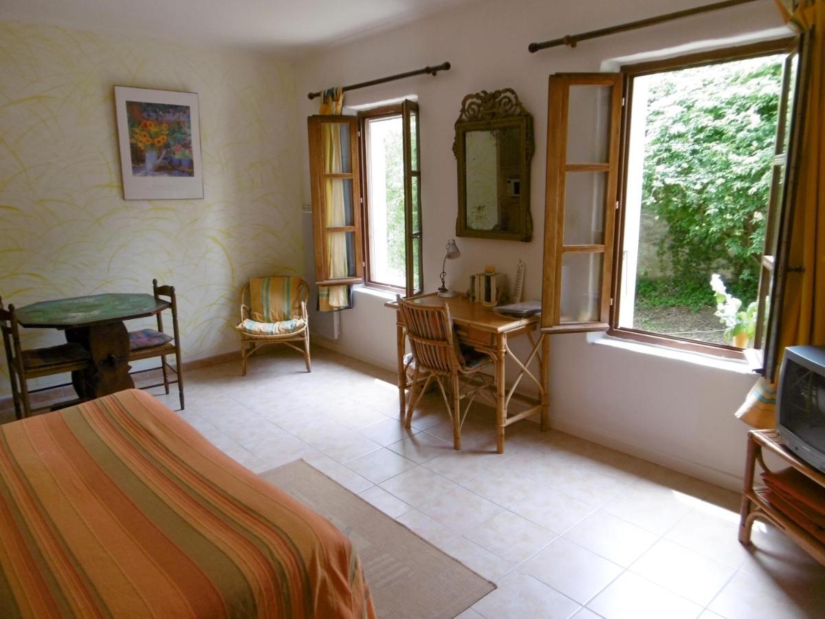 Le Val Leron Bed & Breakfast Valaurie Ngoại thất bức ảnh