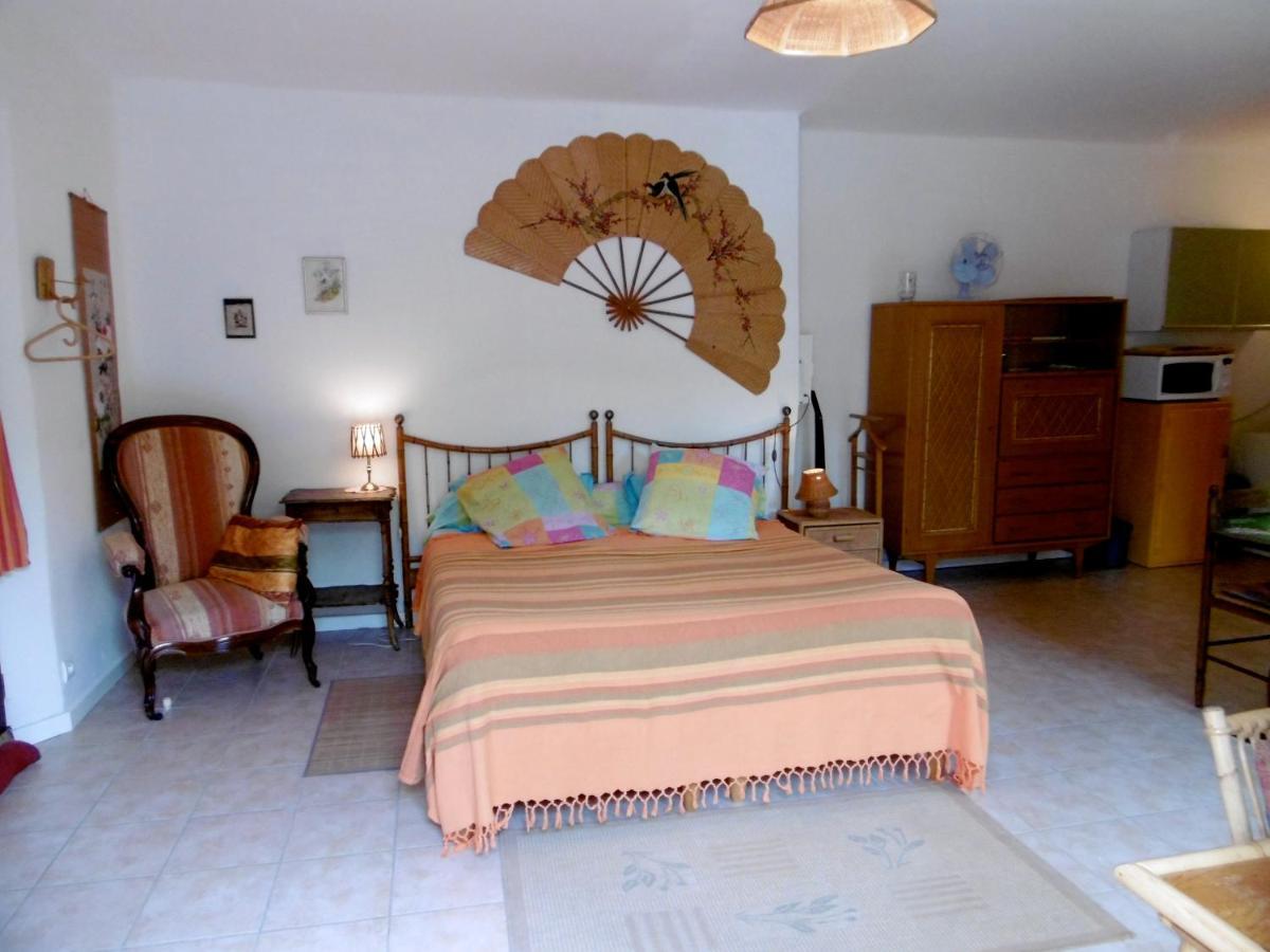 Le Val Leron Bed & Breakfast Valaurie Ngoại thất bức ảnh