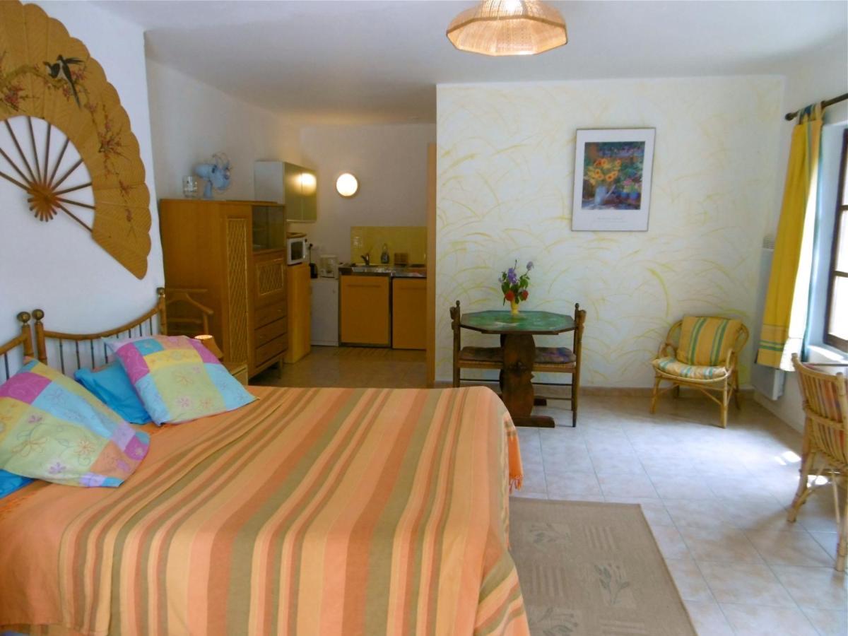 Le Val Leron Bed & Breakfast Valaurie Ngoại thất bức ảnh